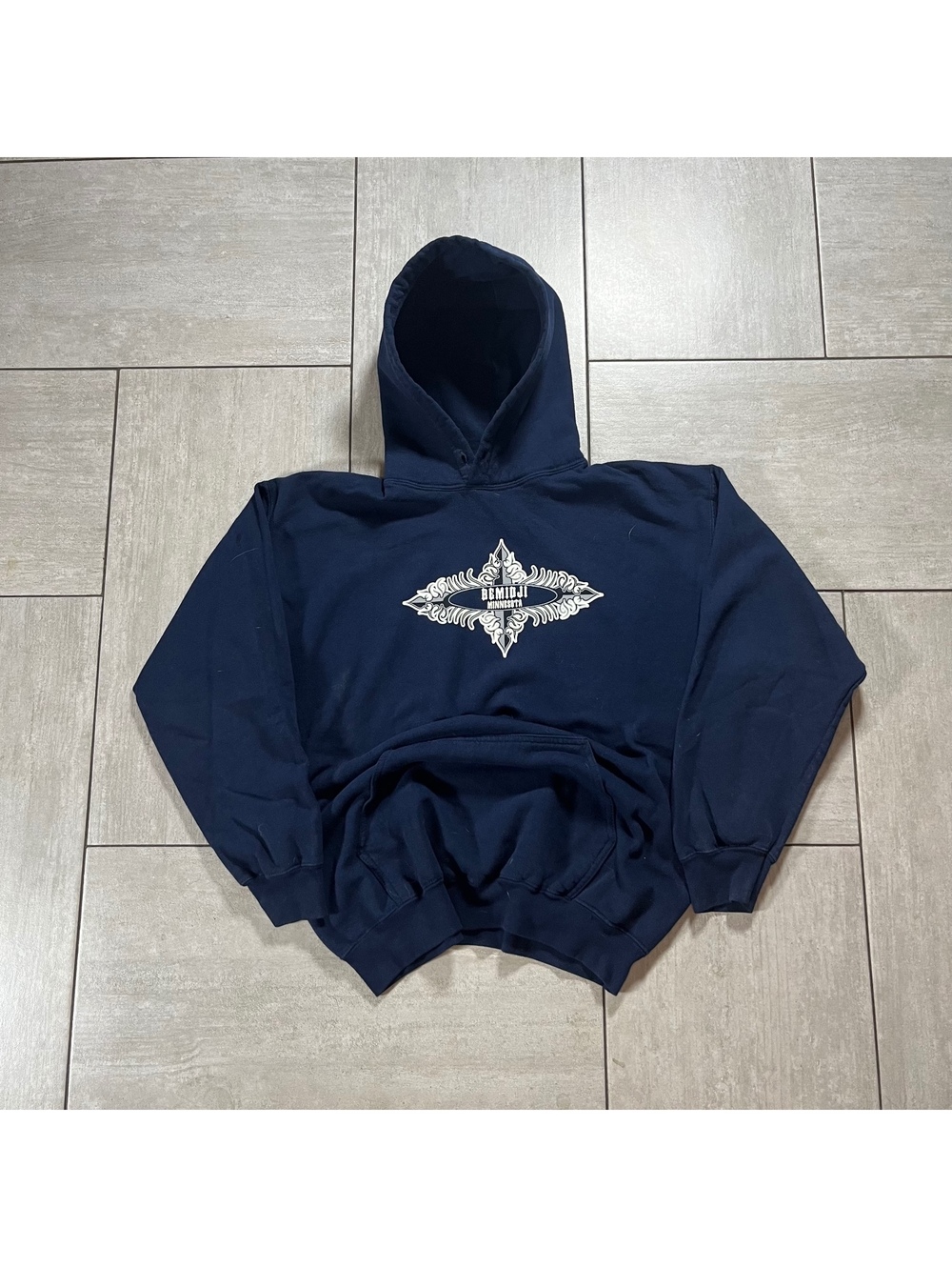 Gildan Navy Bemidji Minnesota Hoodie Sweatshirt Large